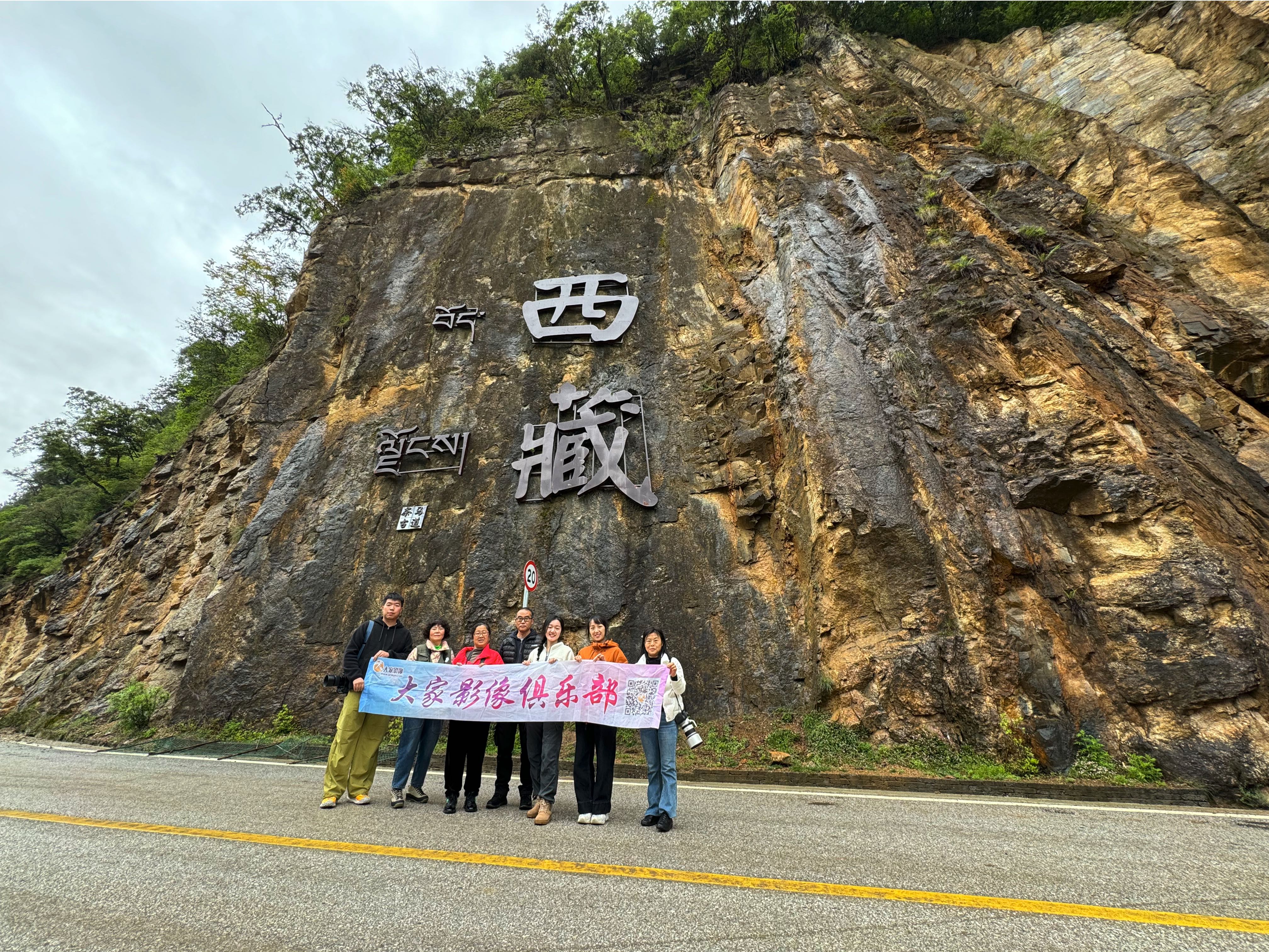 placeholder image sq