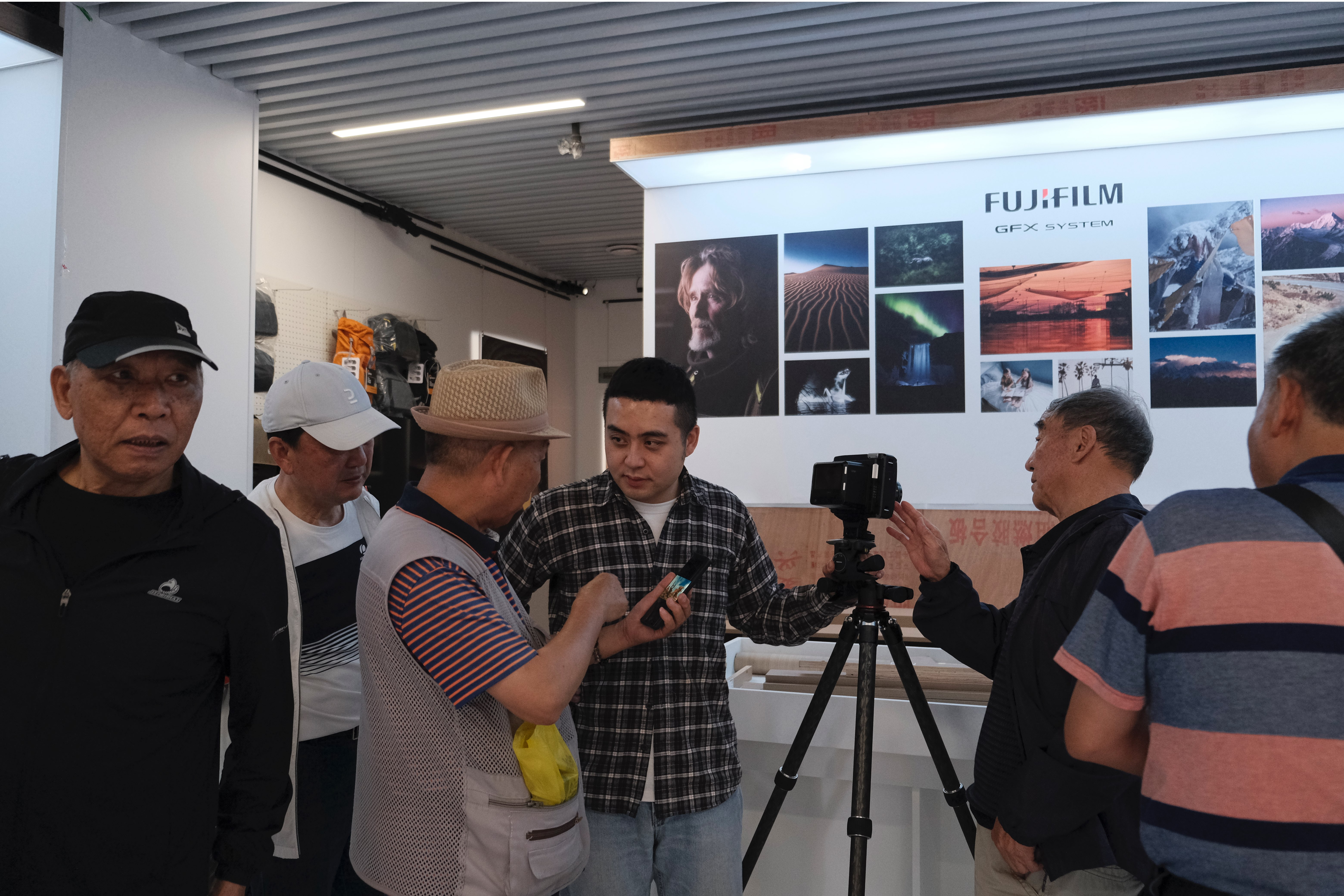 placeholder image sq