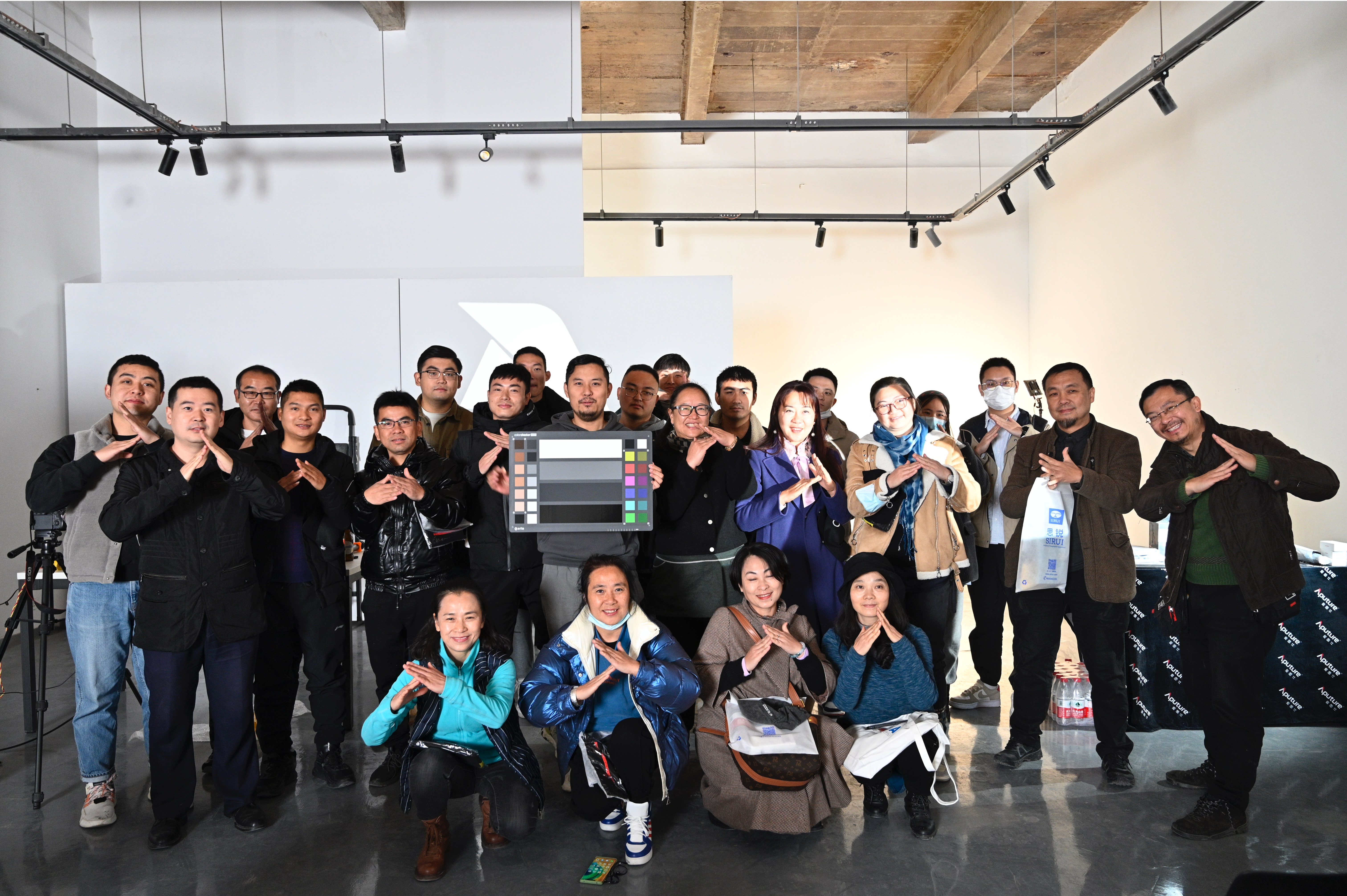 placeholder image sq